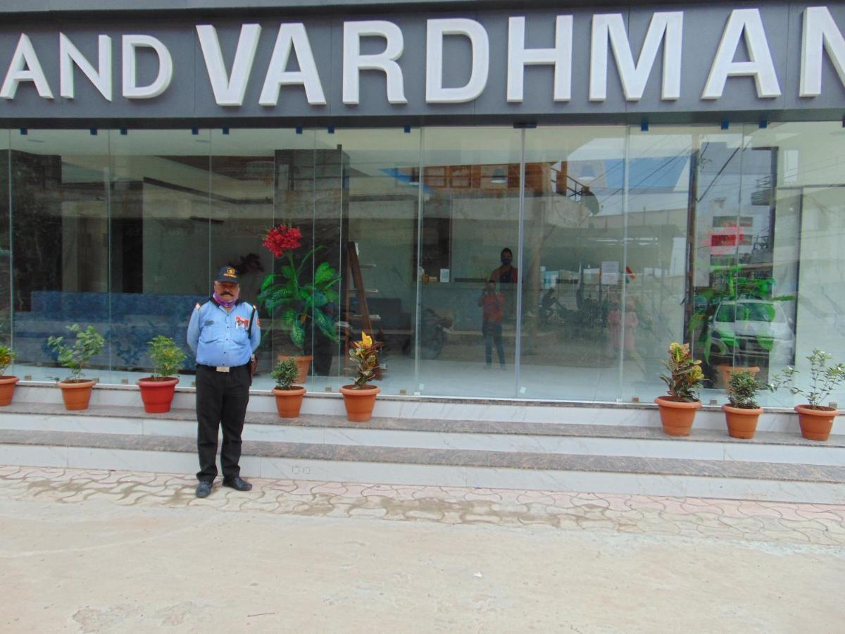 The Grand Vardhman Hotel Morbi Exteriör bild