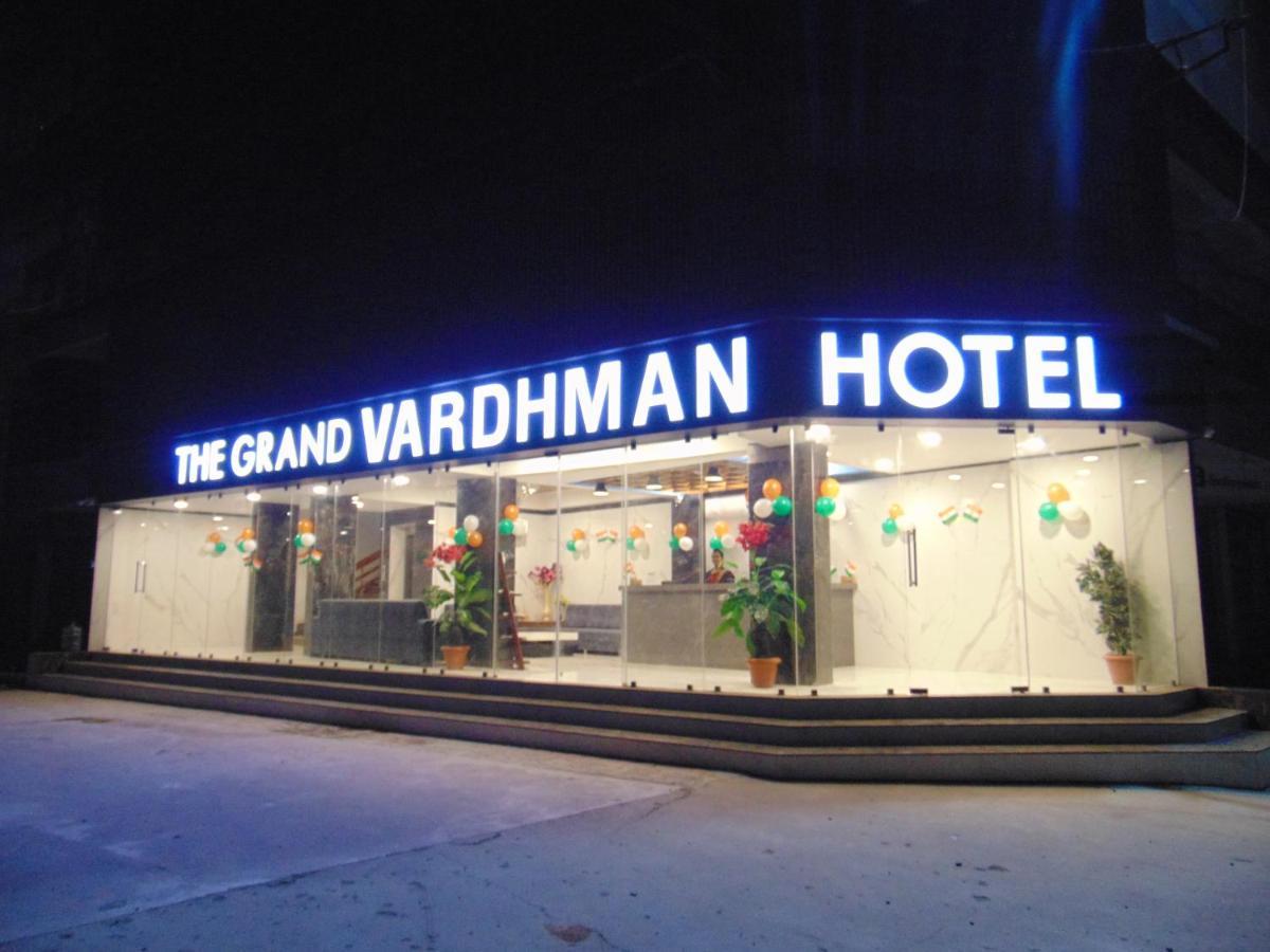 The Grand Vardhman Hotel Morbi Exteriör bild